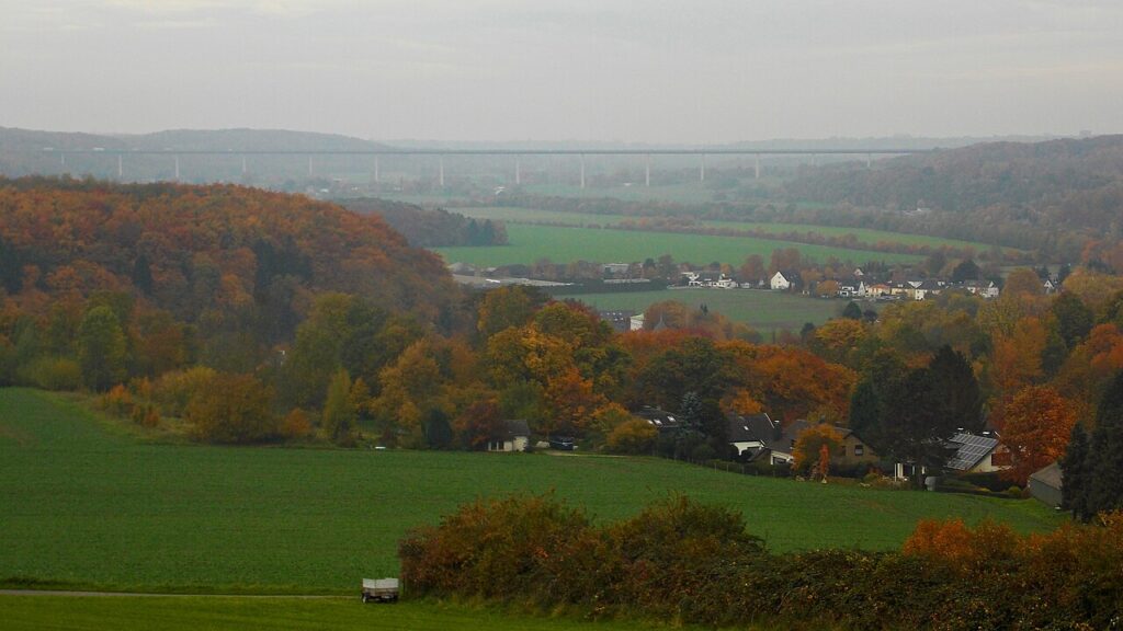 20151028 mk heiligenhaus blick ruhrtal.jpg